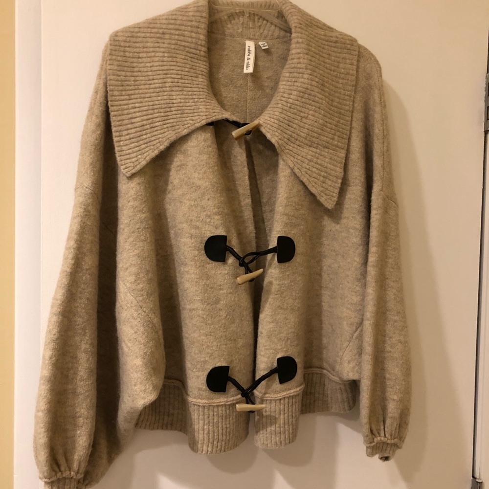 Robbi and Nikki molted wool sweater